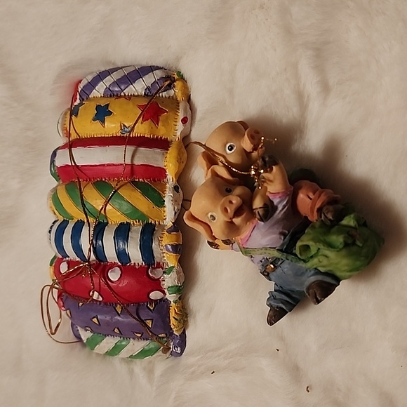 PARASAILING 🐖 PIGS - Picture 3 of 6